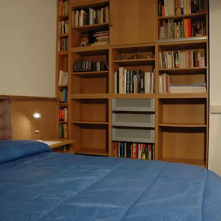 Camilla - Tiny - Exclusive Pool Holiday home Lucca