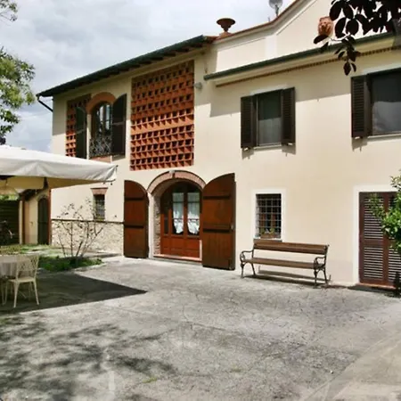 Camilla - Tiny - Exclusive Pool Holiday home *
